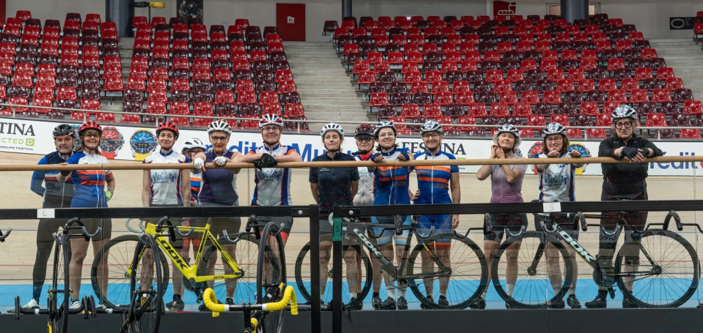 Notre baptême sur piste : Une expérience unique portée par l’énergie&nbsp;collective